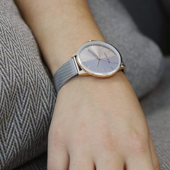 Women's Mesh Bracelet Watch - Picture 4 of 8